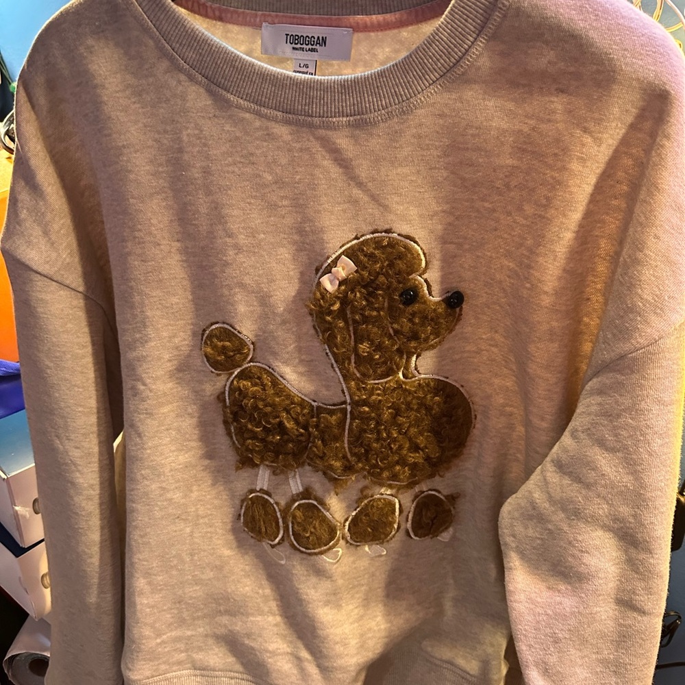 Gray Sweatshirt with Poodle Design - Picture 4 of 4